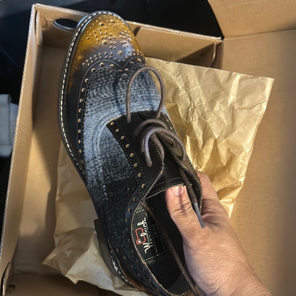 Woolrish oxfords